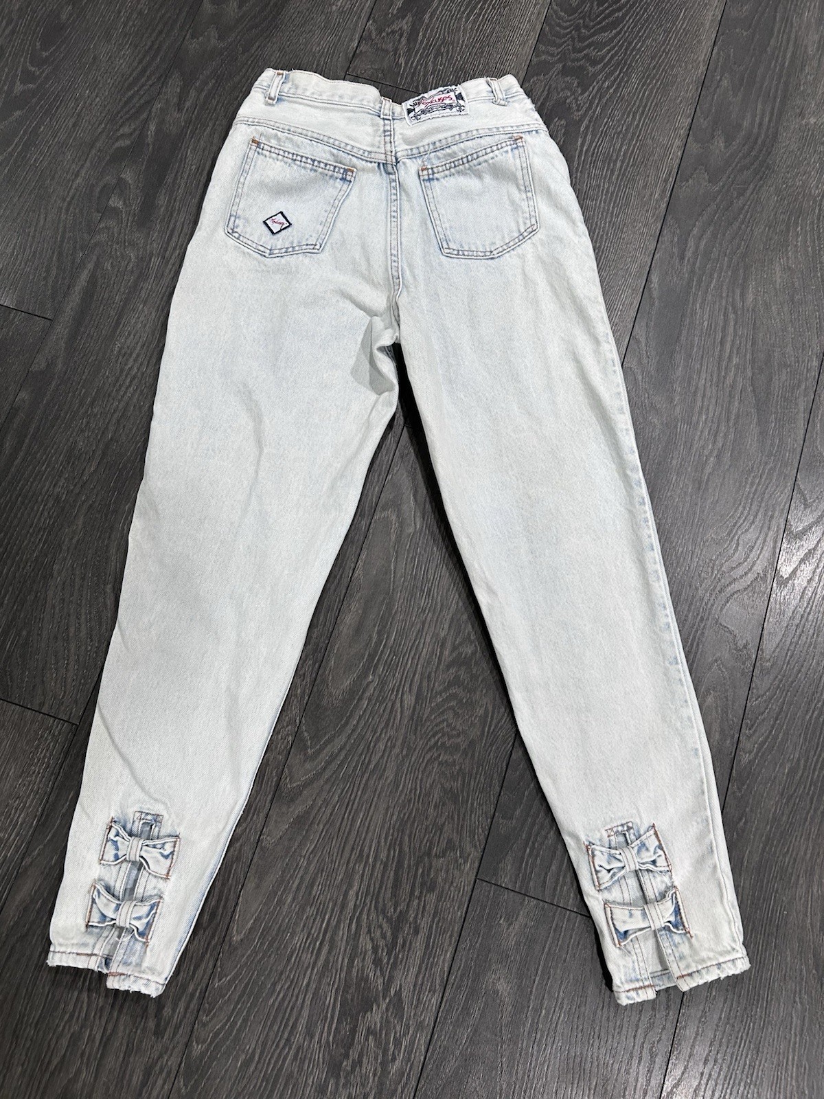Vintage No Excuses Collectors Series High Waisted Light Wash Jeans Bow Hem Sz 11