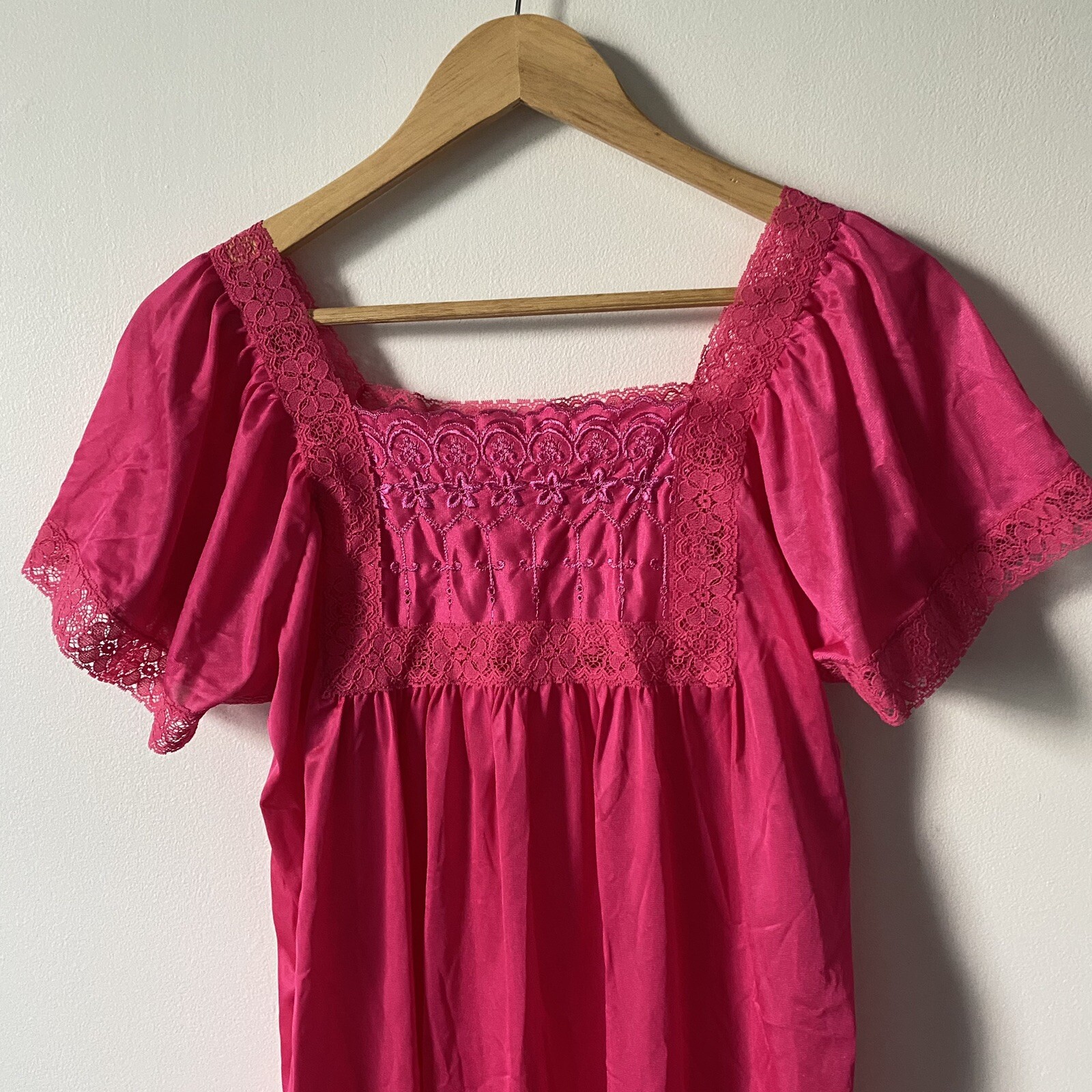Vintage 70s Balletcore Boho Barbie Pink Rikki NY Maxi Floral Lace Night Gown