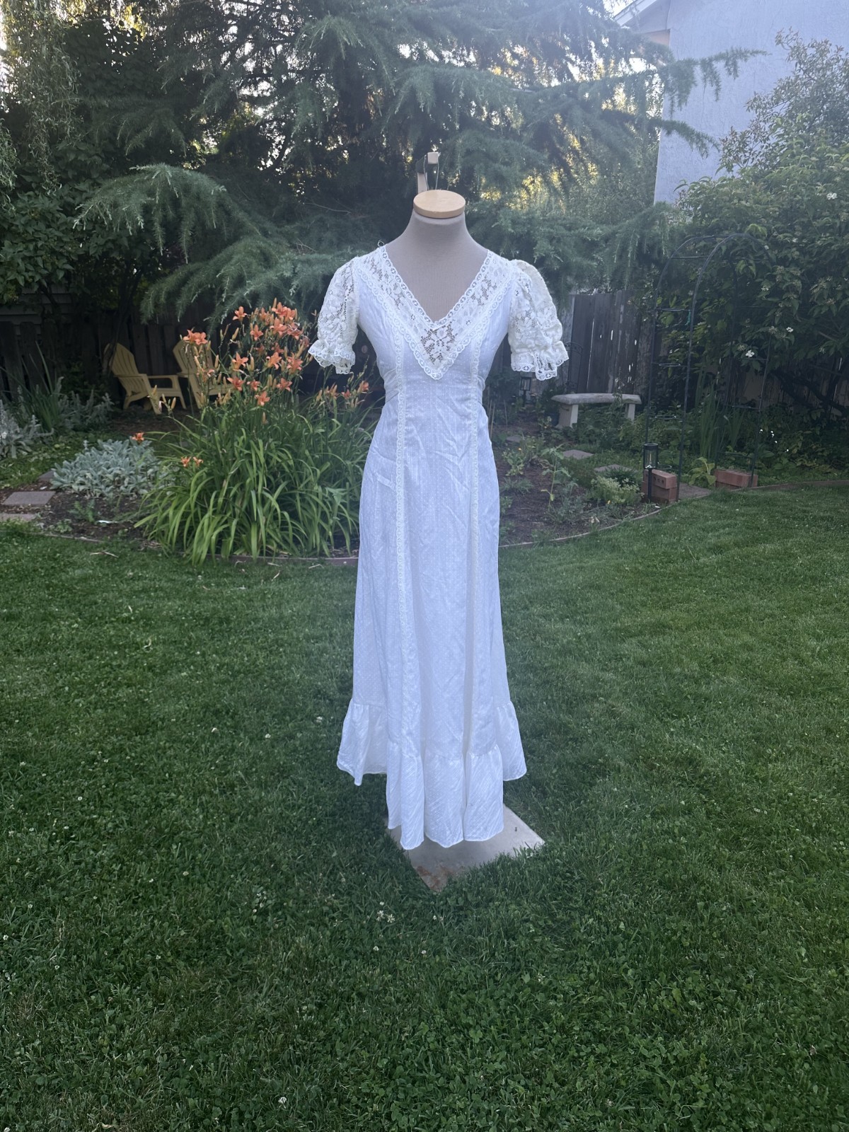 VTG 60 70 Trivia Charm Of Hollywood White Eyelet wedding Maxi Prairie Dress