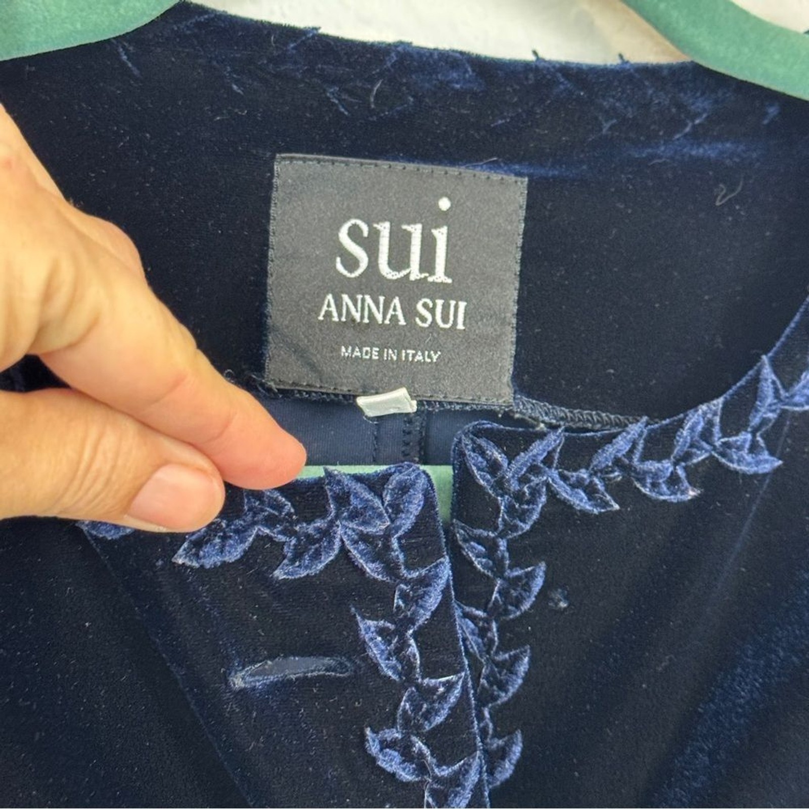 Vintage Anna Sui Embroidered Blue Velvet Blazer 38/S *Missing Button