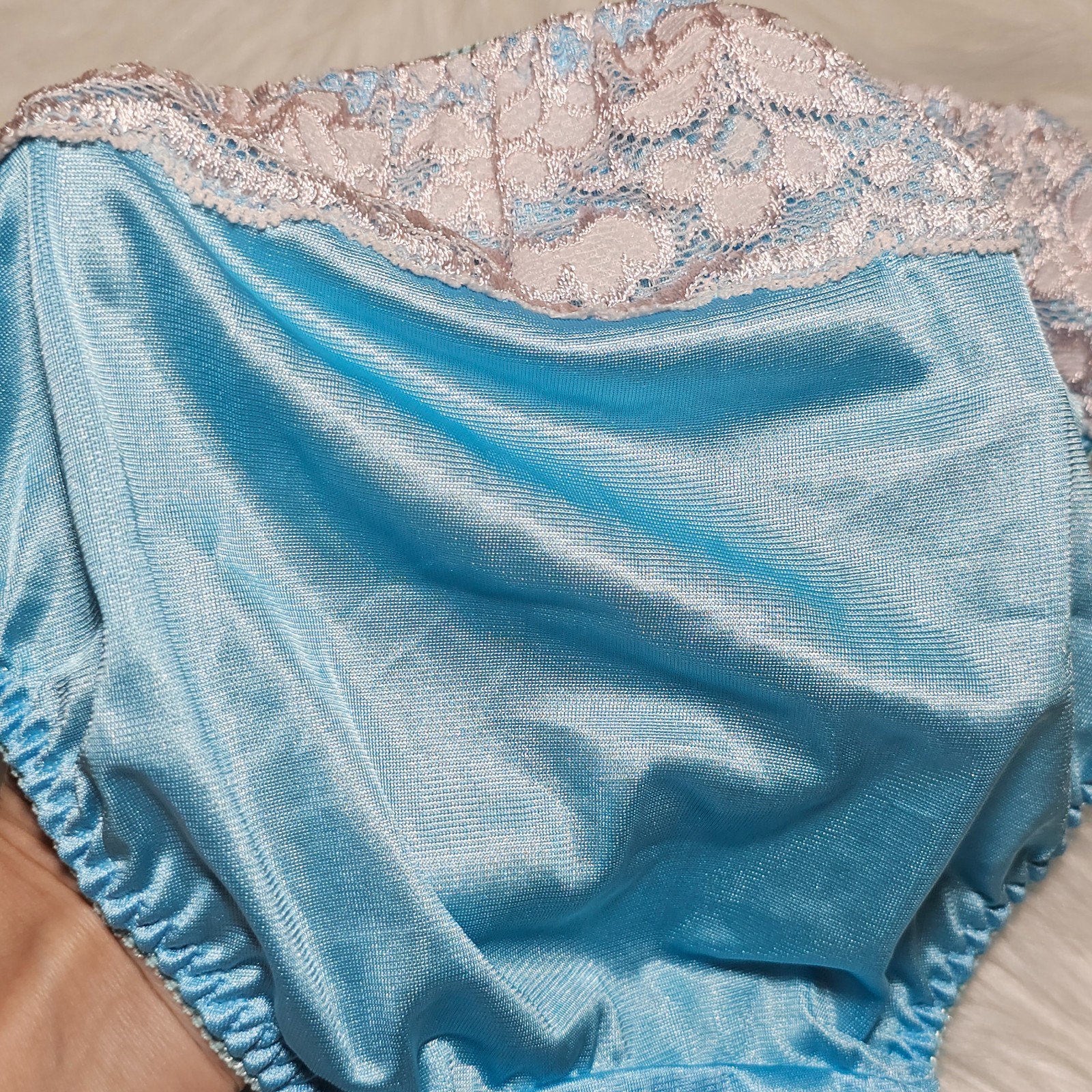 VTG Nylon Satin Panty Silky Blue Bikini Sissy Lace Brief Size Small Hip 32-36″