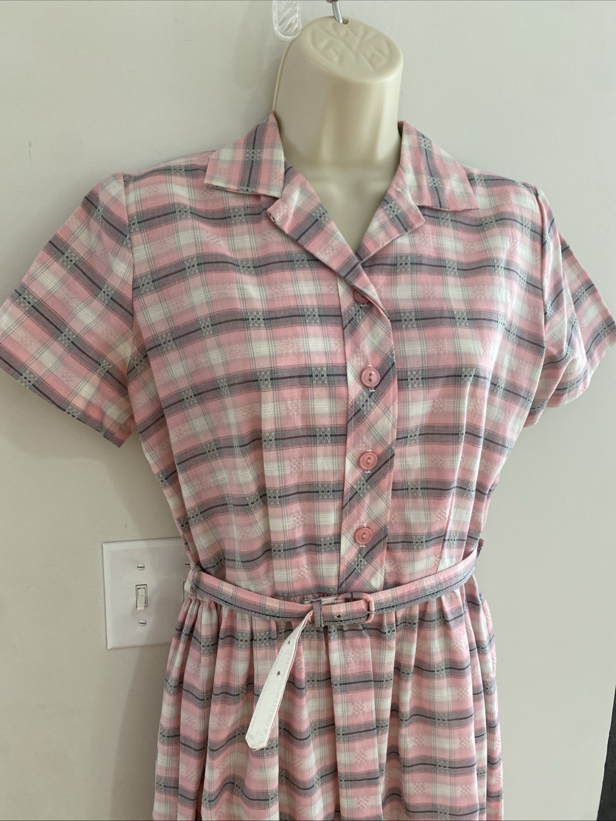 Vintage 1950s/1960s Plaid Cotton Shirt Dress With Pocket & Belt – Pink Grey