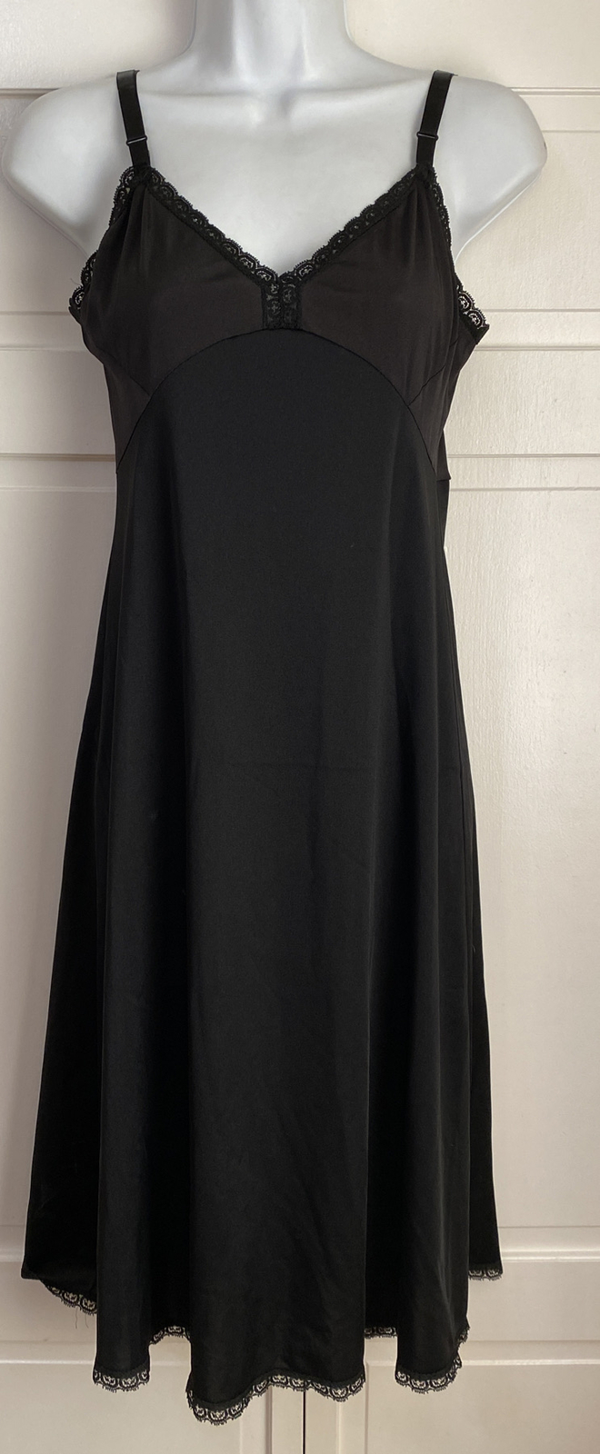 Vintage ShadowLine Women’s Black Full Slip Size 34 Tall – 34T SHIPS FREE