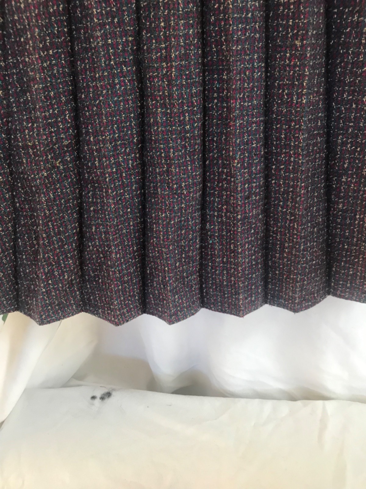 Vintage, all wool, Handsewn, pleated skirt-27 inch waist. 26 length