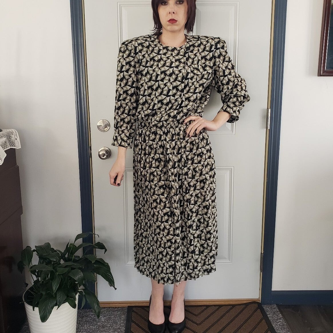 80s Black and Green Pleated Midi Dress