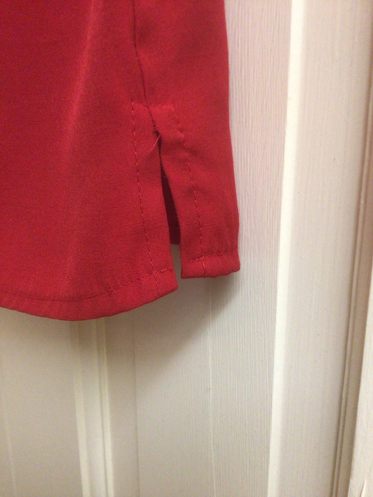 Womens Size M Red Blouse Pearl Buttons Chrysantheme Top Vintage PreOwned