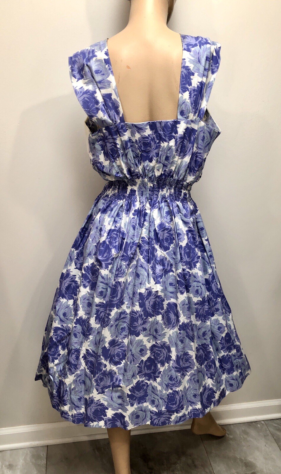 VTG 1950s *BLUE ROSE BLOSSOM All-Over Print CHINTZ SUNDRESS* Wide CINCHED WAIST