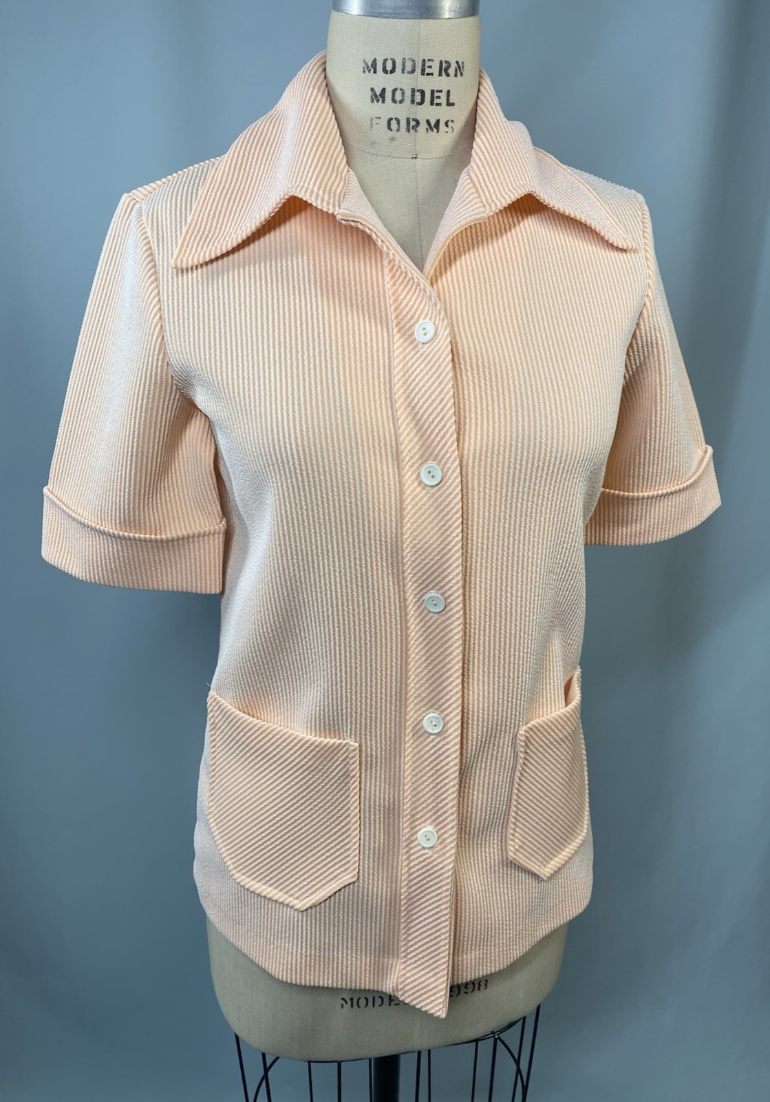 Vintage Women’s Top SIZE LARGE orange white classic pocket smock 60s 70s