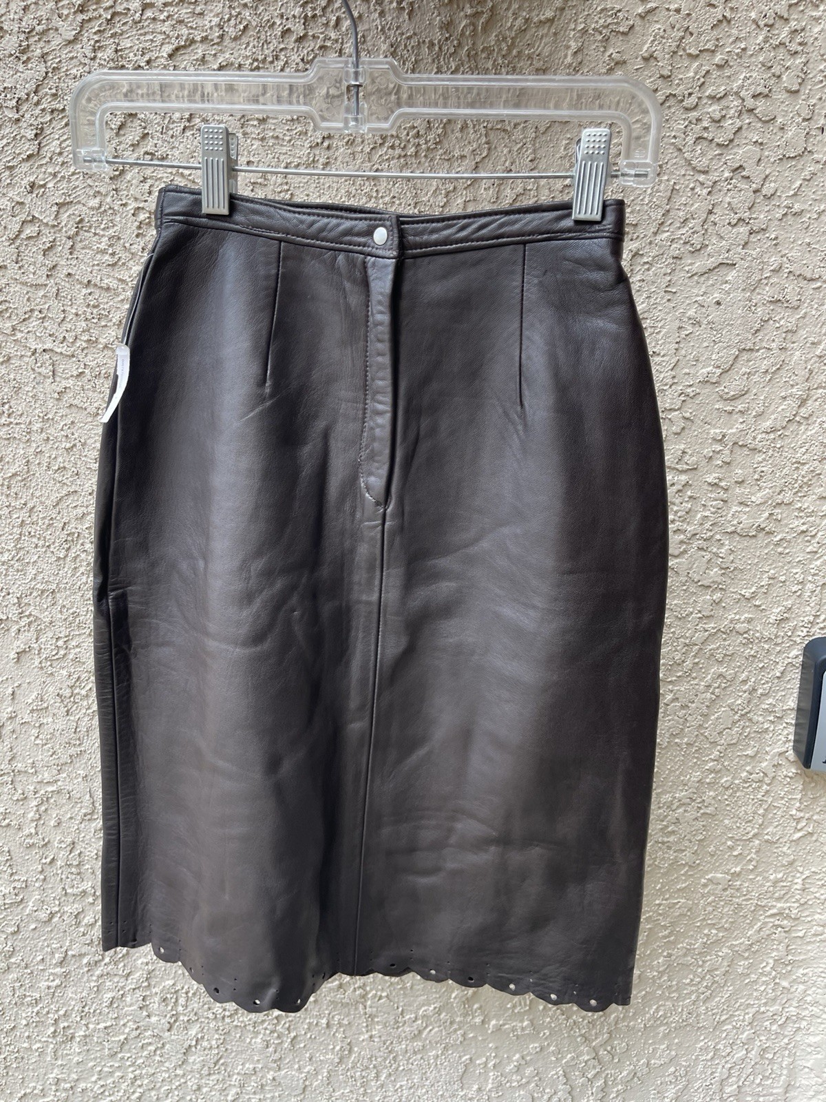 Vintage Genuine Leather Skirt NWT Deep Brown Scalloped Hem XXS 23” Waist