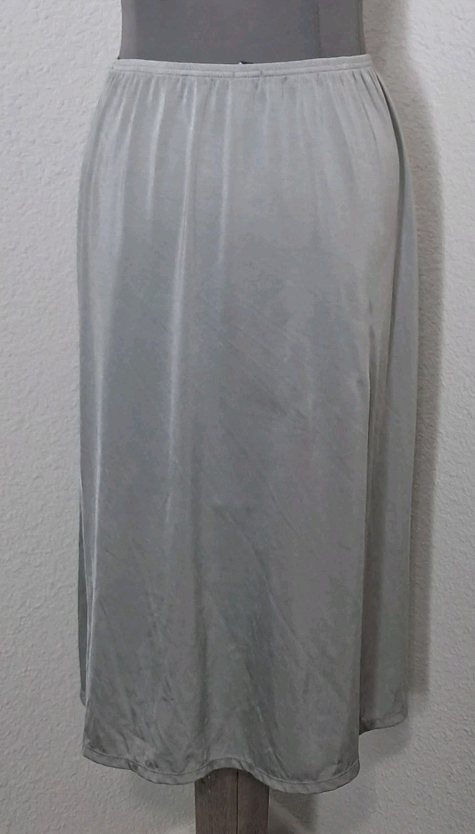 Vanity Fair Half Slip Size M Long Light Gray Nylon Spandex Blend