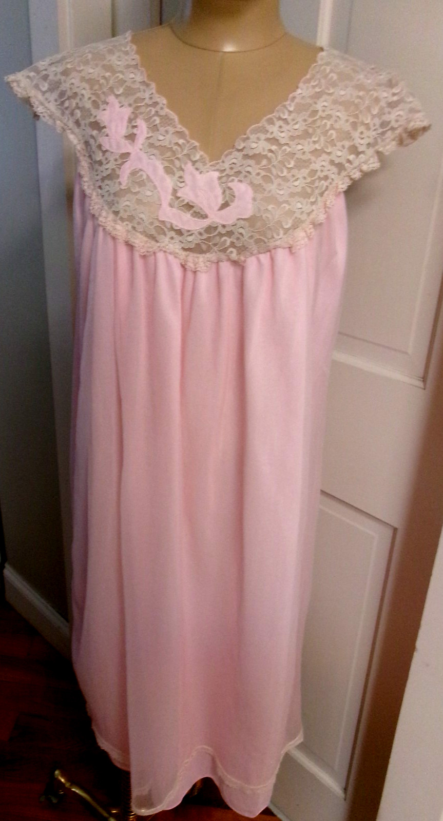 VINTAGE AVIAN PINK CHIFFON WITH LACE BODICE NIGHT GOWN LOUNGEWEAR DRESS L-XL