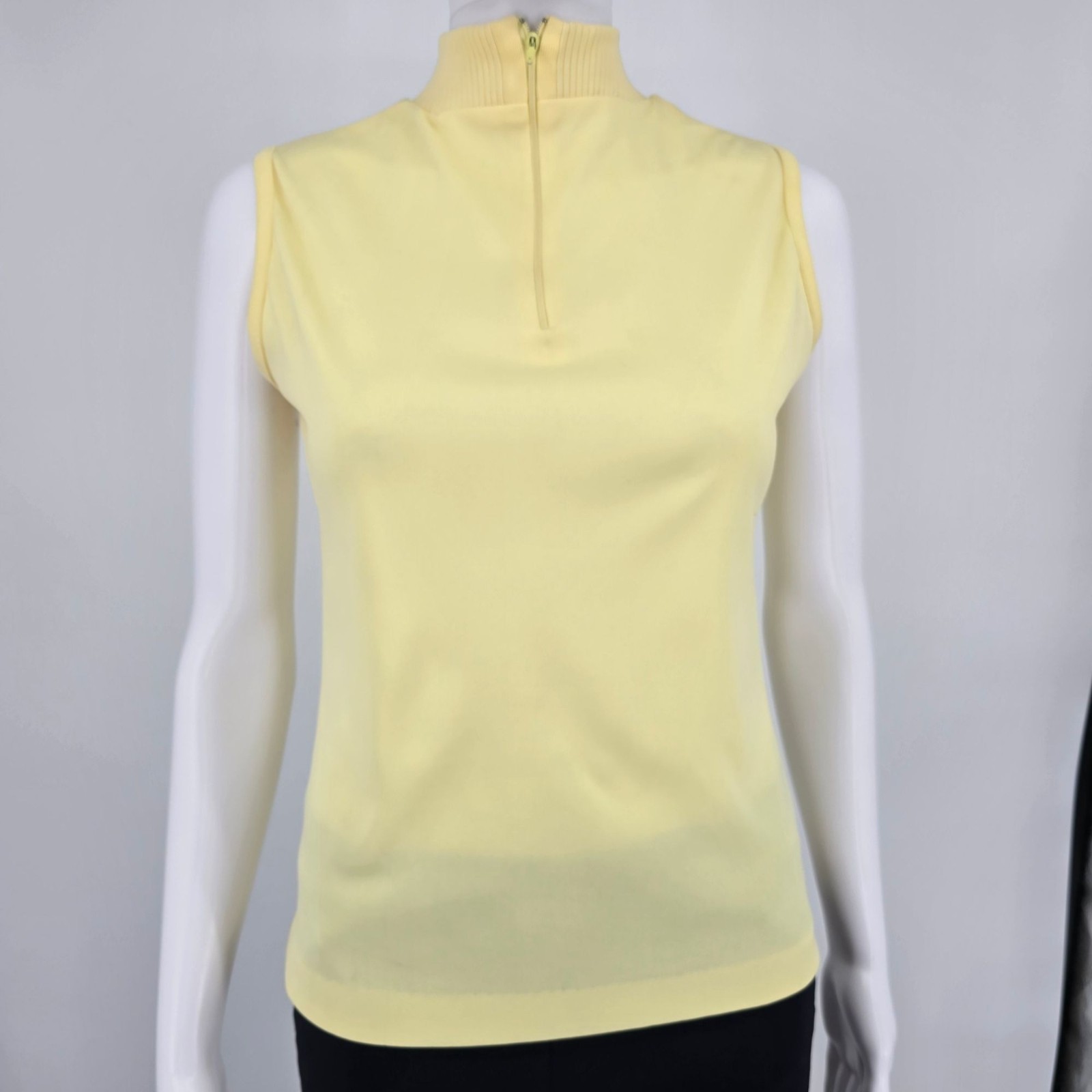 Vintage 1990s Women’s Butter Yellow Knit Mock Neck Sleeveless Zip Top (S/M)