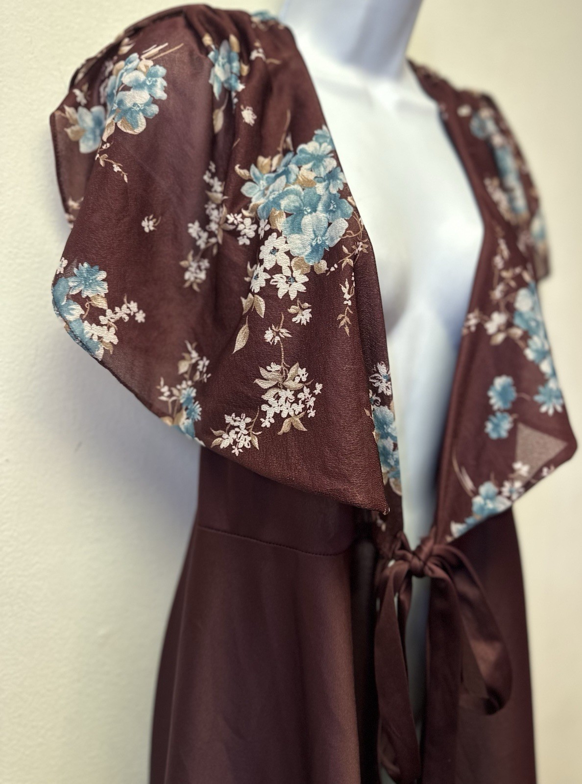 Vintage 70s Shawl Collar Poly Knit Topper Women Size 9 Boho Floral Deep V -Neck