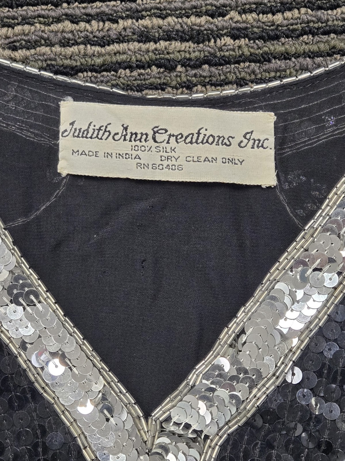 VTG 80’s Sequin Top Judith Ann Creations Black/Silver Art Deco 100% Silk