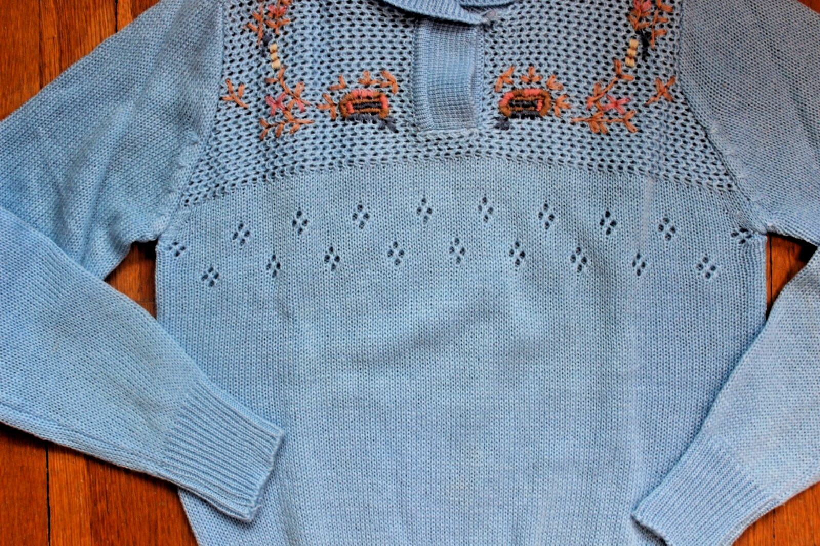 Vintage 1960’s / 70’s Light Weight Miss K Blue Women’s Sweater Medium