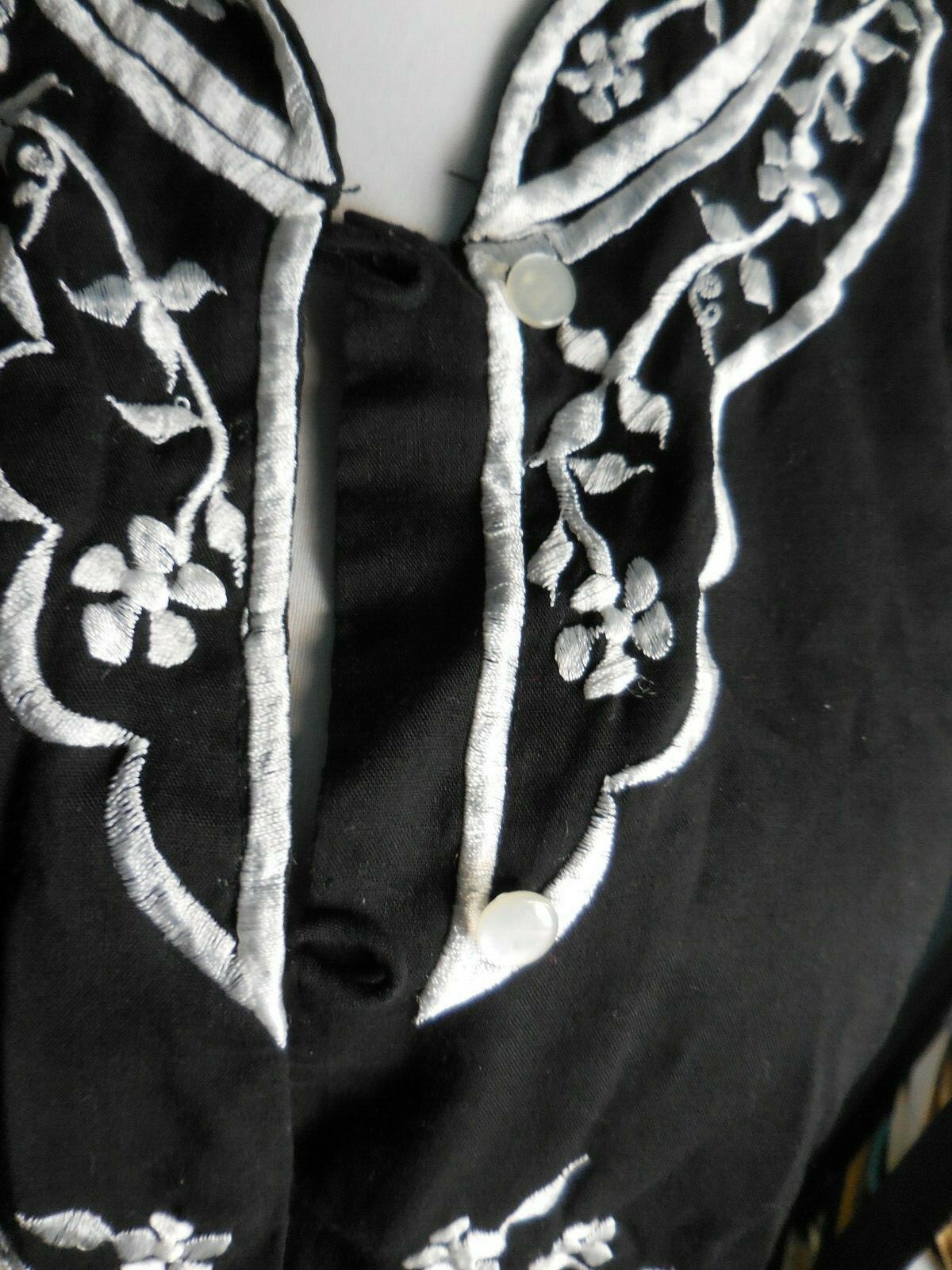 Vintage Leandra Crochet Embroideries Kimono Blouse Black with White Flowers S