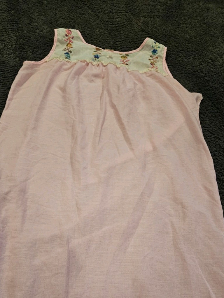 vintage Mistra size large nightgown Long Ruffle Embodied flowers Pink Cottage