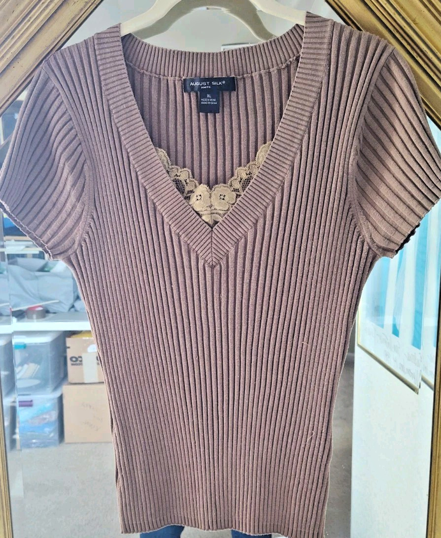 Vintage August Silk Tan Pullover Knit Top XL Flower Lace Trim V-neck