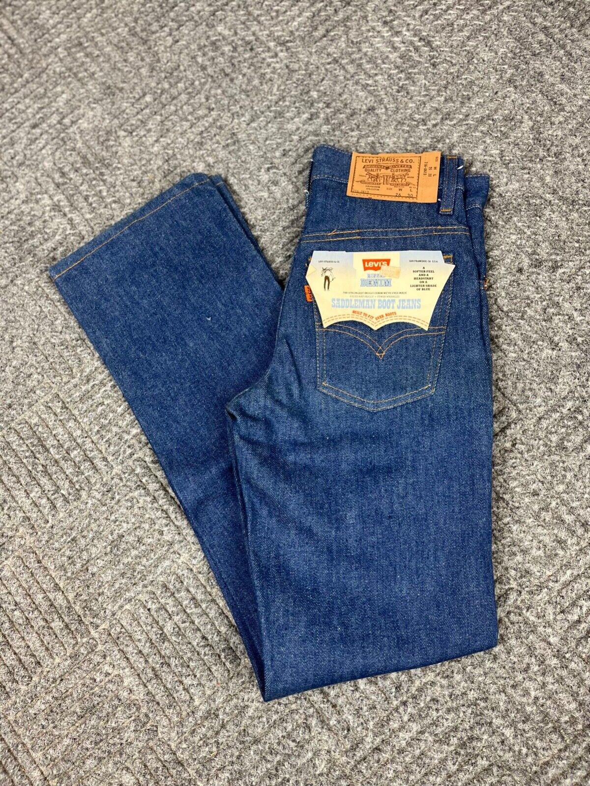 Vintage 80’s Levi’s 716 Saddleman Student Jeans 26×30 Rinsed Denim NOS