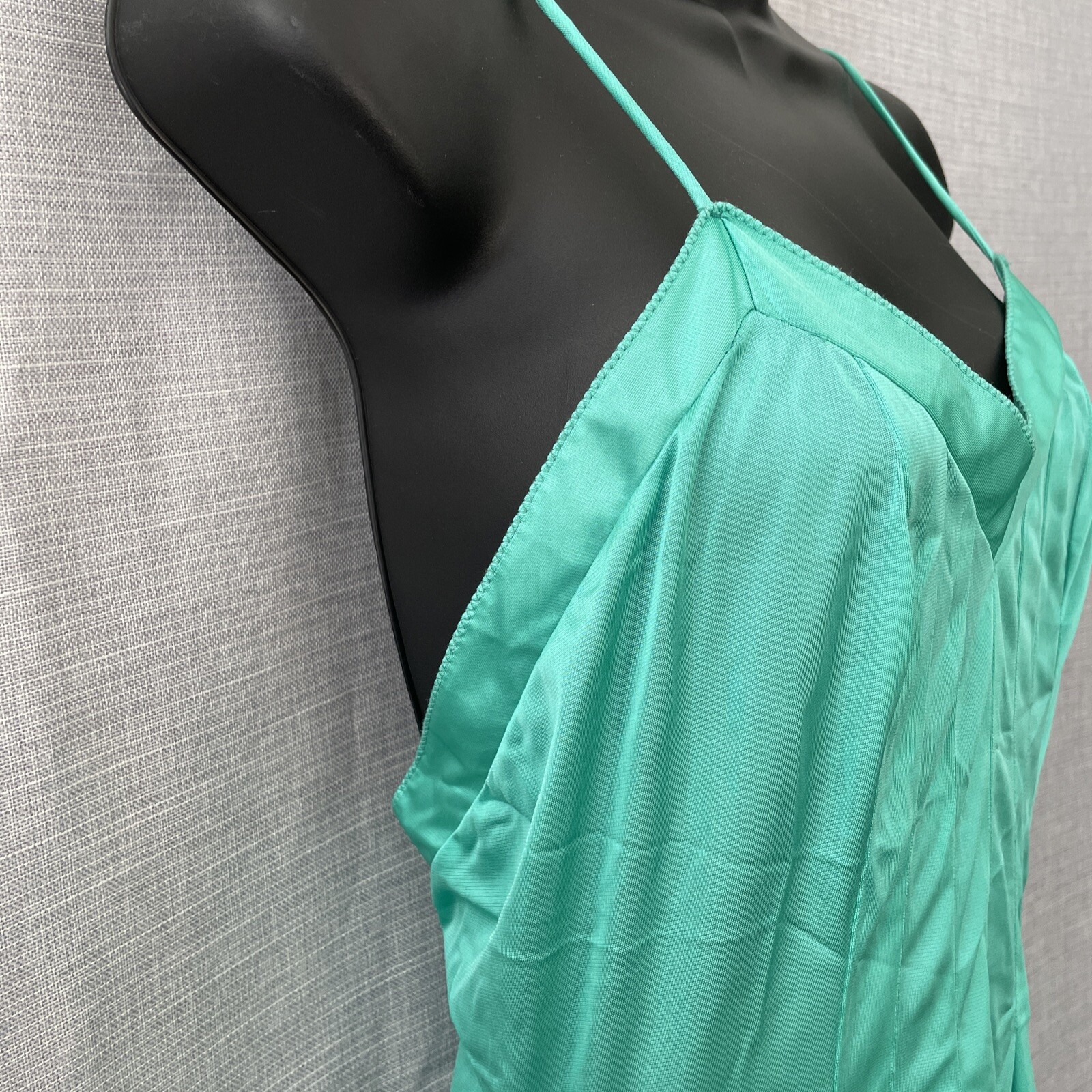 Vintage Carol Hochman for CHEVETTE Green Nightgown ILGWU tag 100% Nylon 50” Long