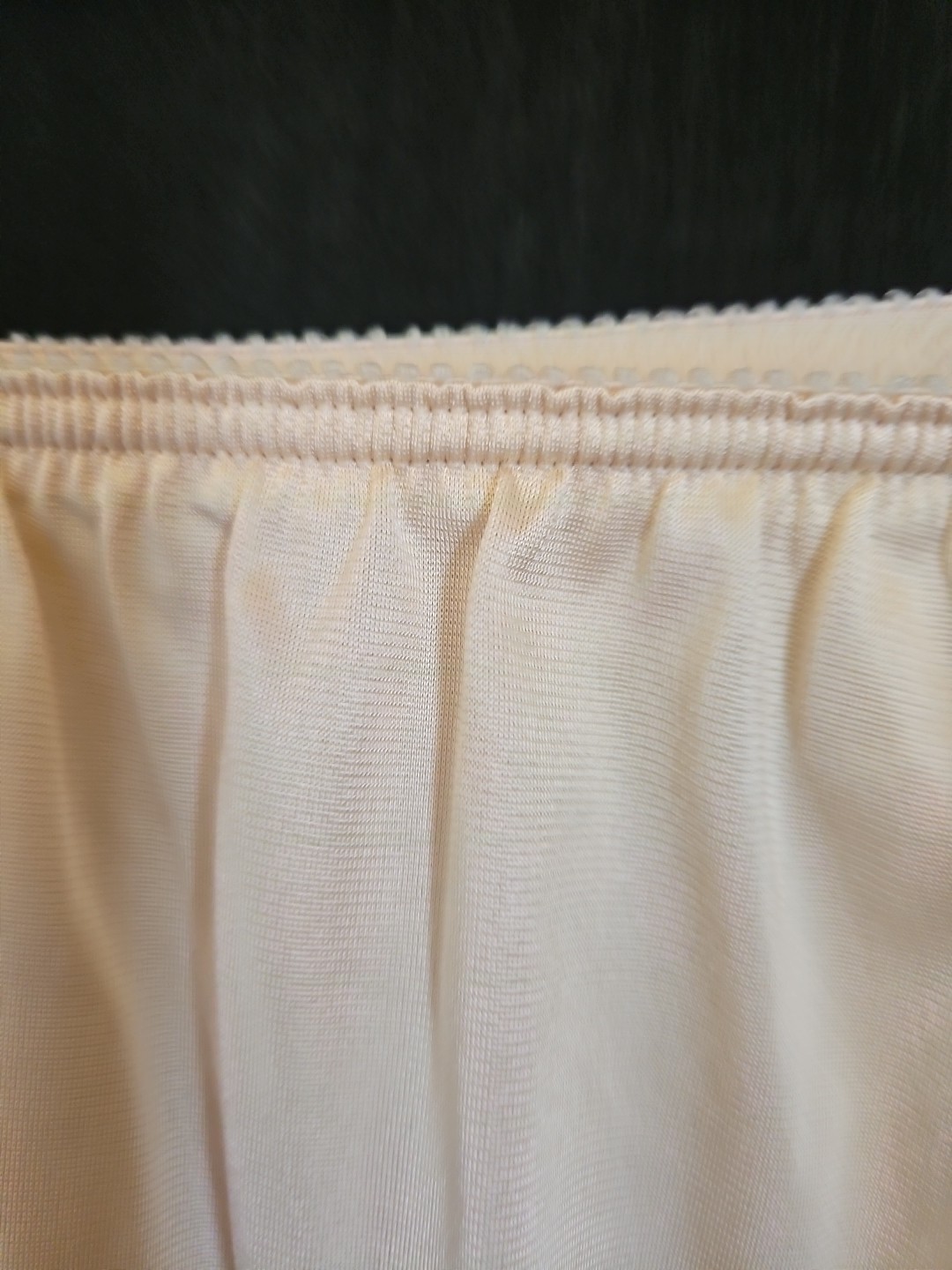 Warners Perfect Measure Half Slip 55308 Size Medium Beige Lace Vintage