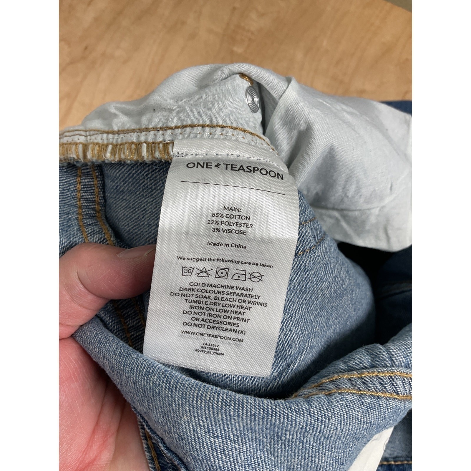 One Teaspoon Legend High Waist Mom Short NWT Size 34