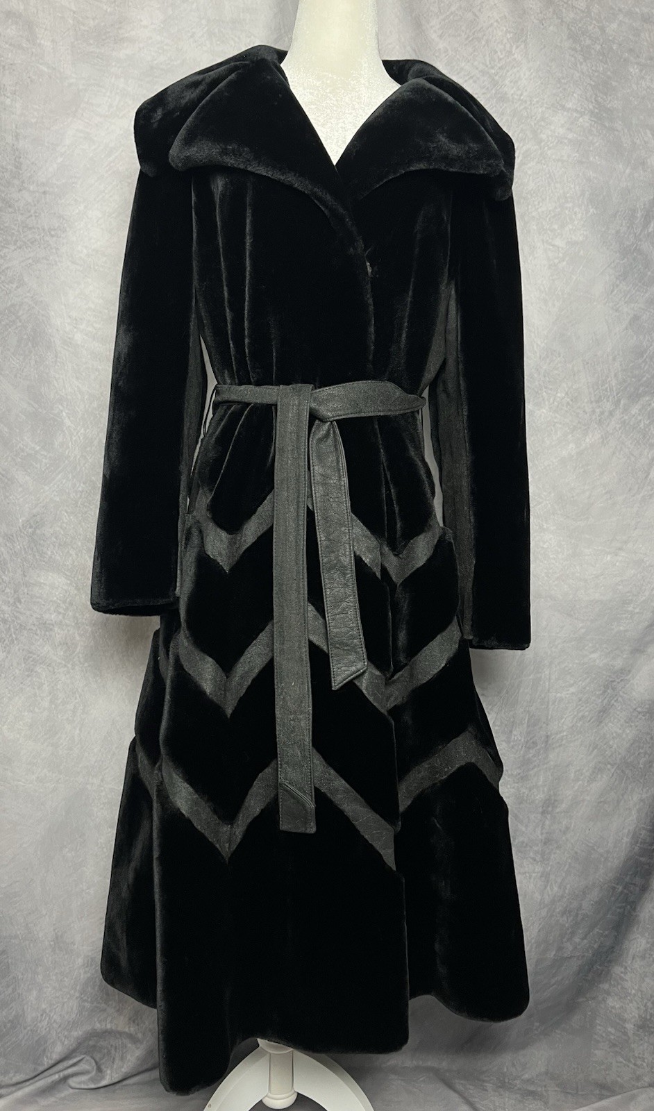 Vintage 1970s Borgazia Black Plush Faux Fur Chevron Pattern Belted Coat S/M
