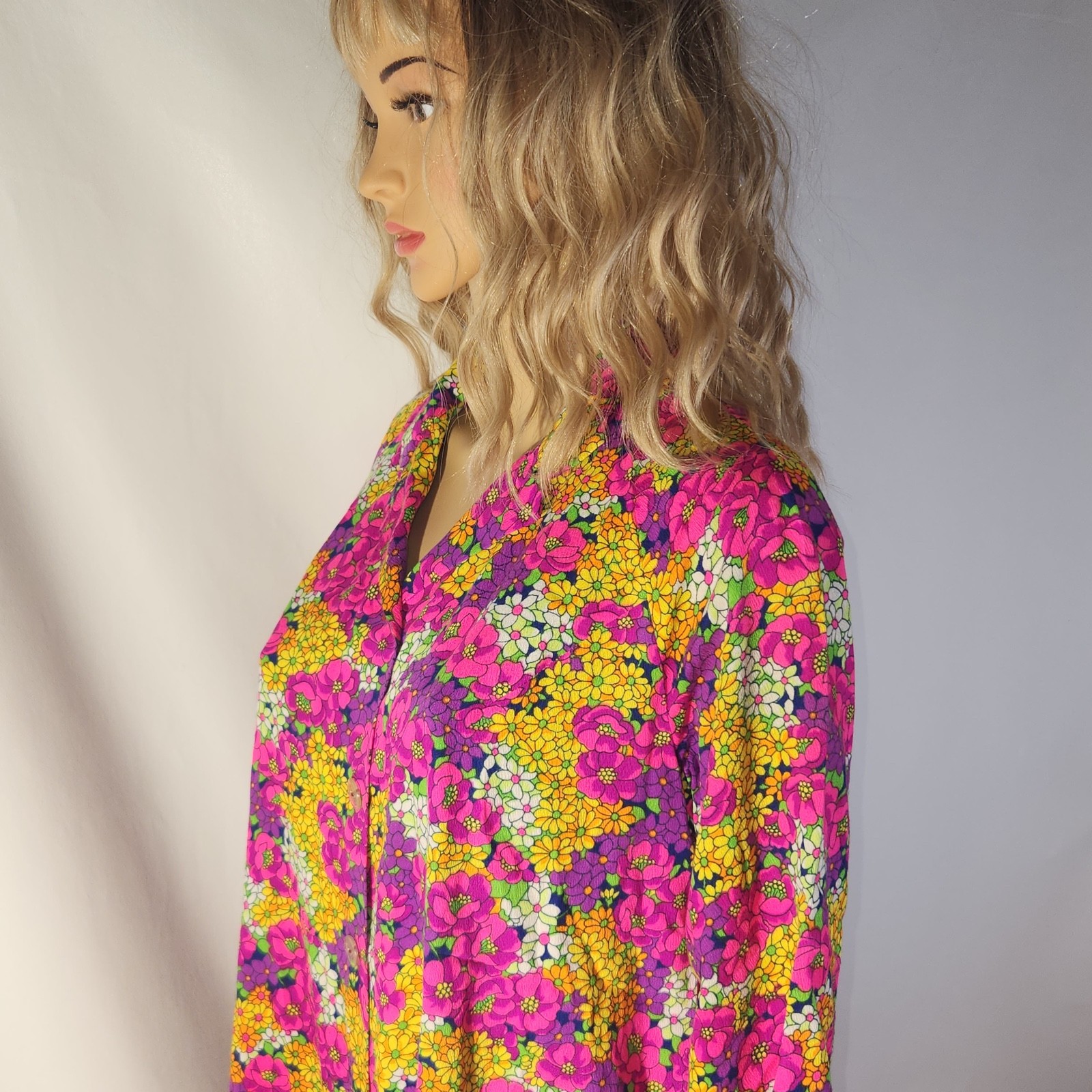Vintage 60s Floral Flower Power Iconic Psychedelic House Coat Dress Maxi Robe