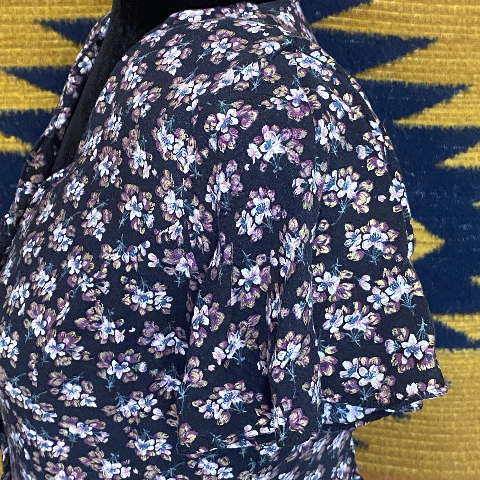 Vintage 90’s Caroline Wells Floral Midi Dress. Corset Back Tie. Rayon. Size 4.