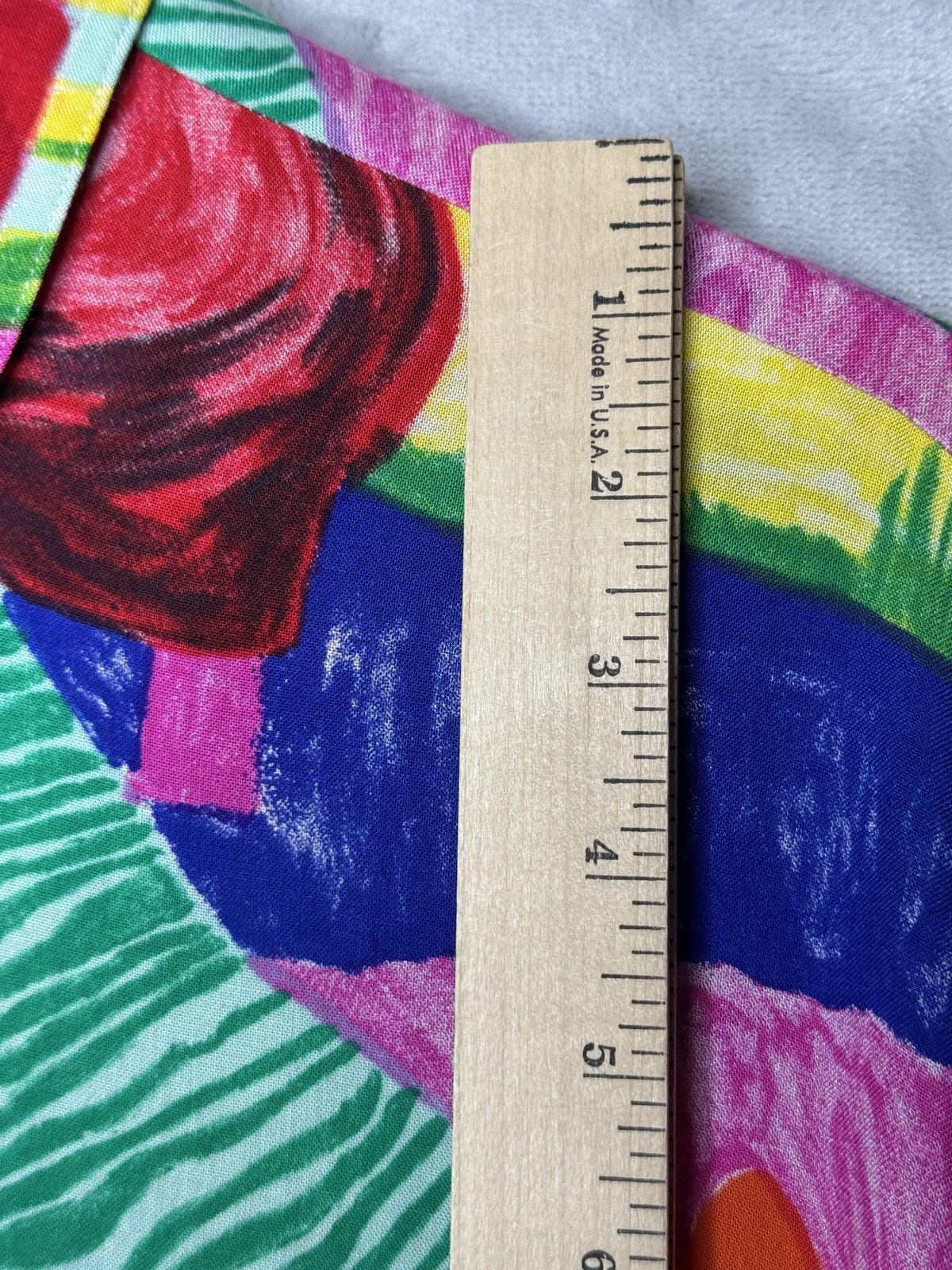Vintage Tess Shirt Womens Small Multicolor Abstract Rayon Button Up Short Sleeve