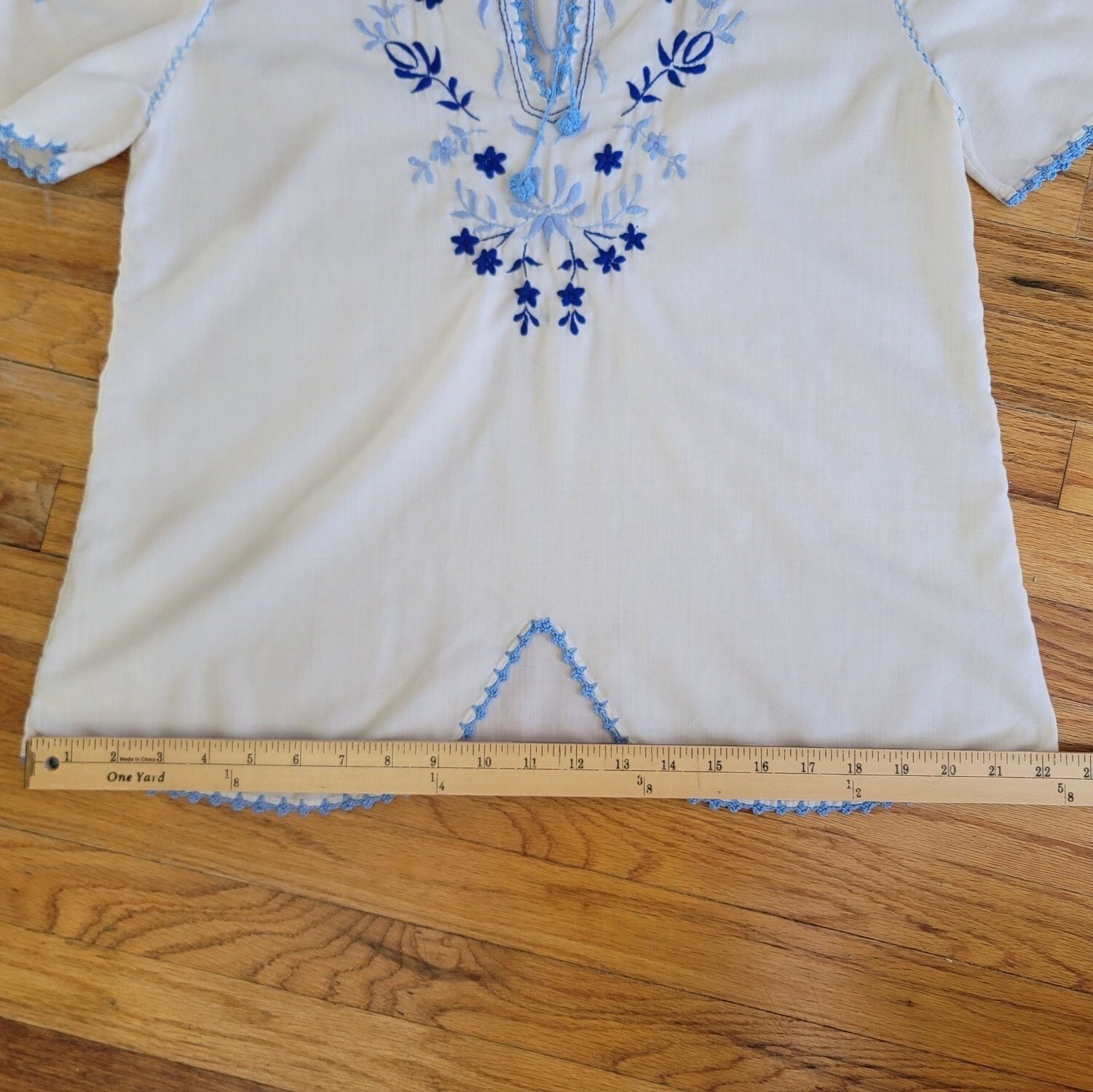 Vintage 1930s Hungarian White & Blue Bohemian Embroidered Floral Folk Blouse S