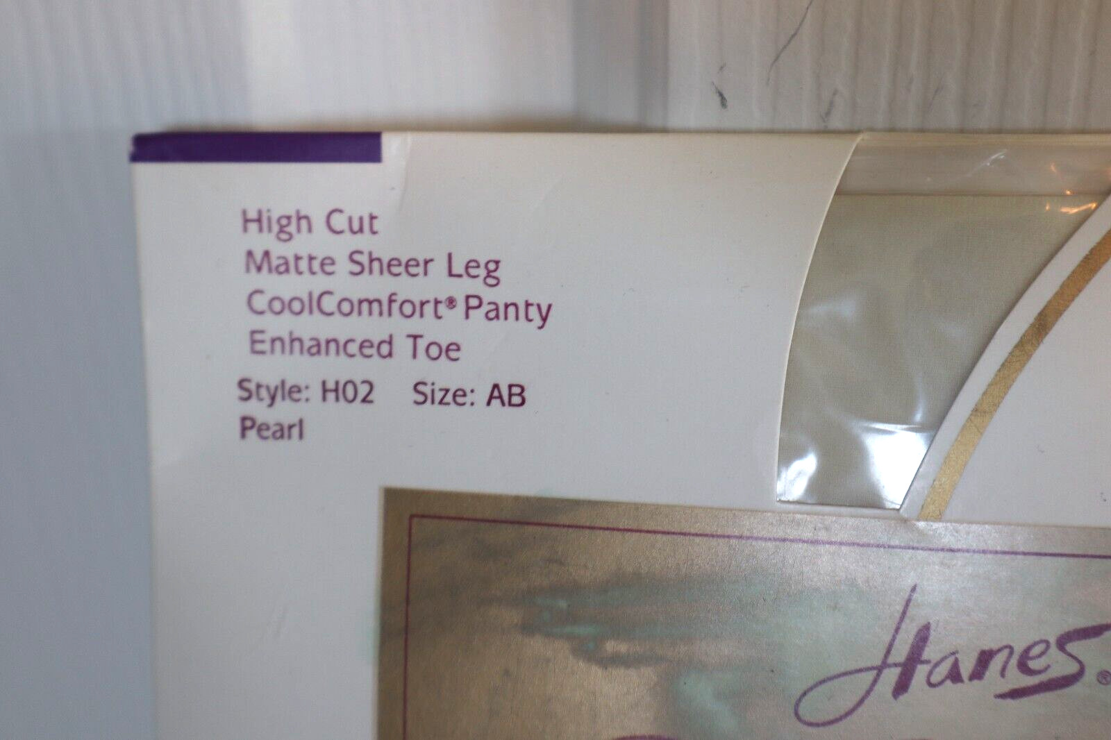 Hanes Silk Reflections Pantyhose Pearl NIP Size AB High Cut Matte Sheer Leg