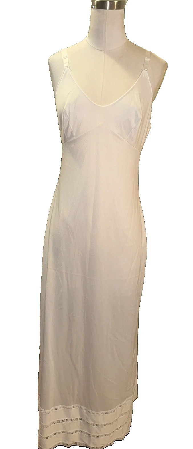 Vintage Sears The Doesn’t Slip White Full Slip Anti-Cling Nylon Lace Hem Sz 34