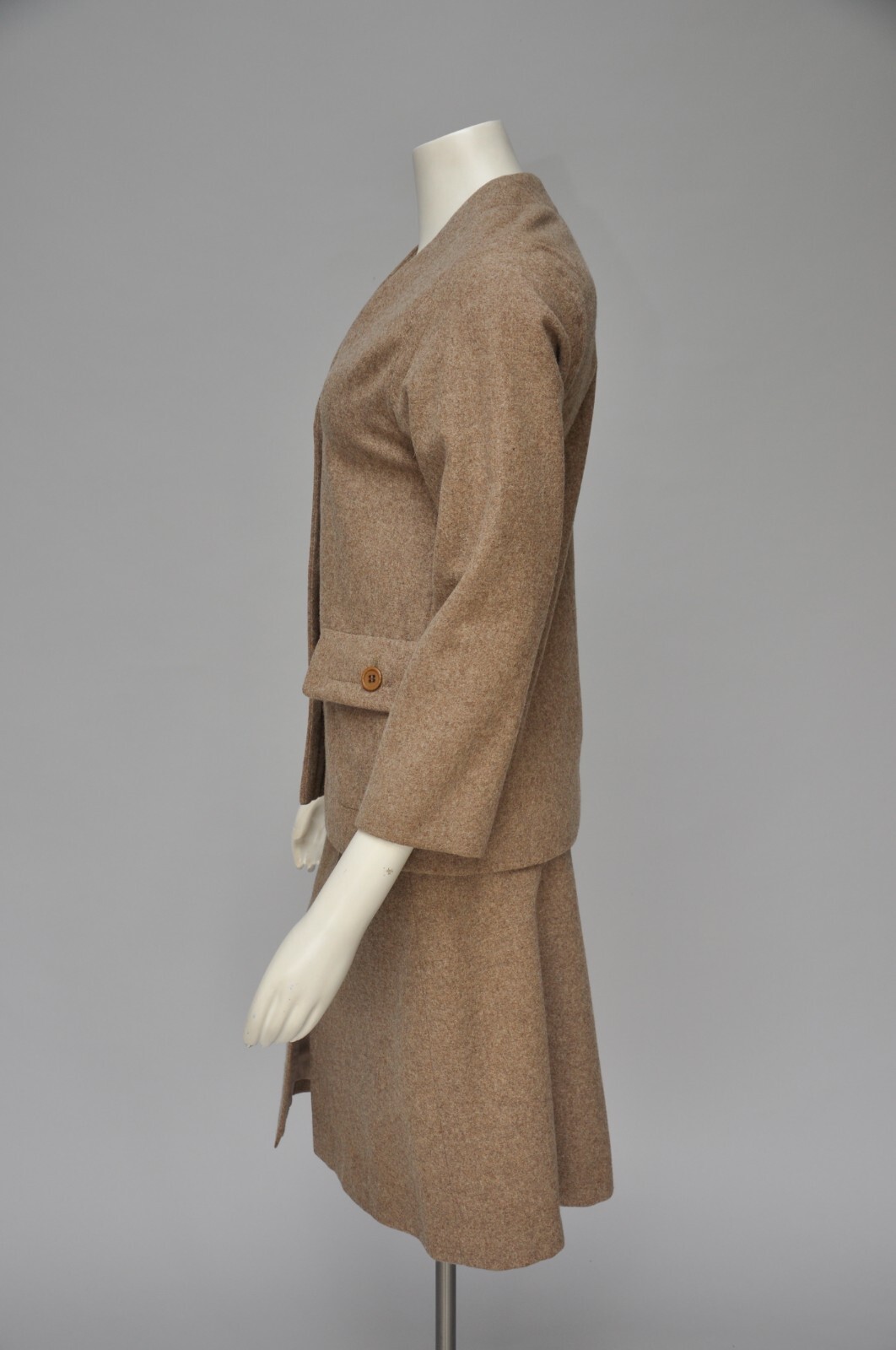 Vintage 1960s GALANOS Camel Wool Skirt Set Blazer Buttons Pockets XS