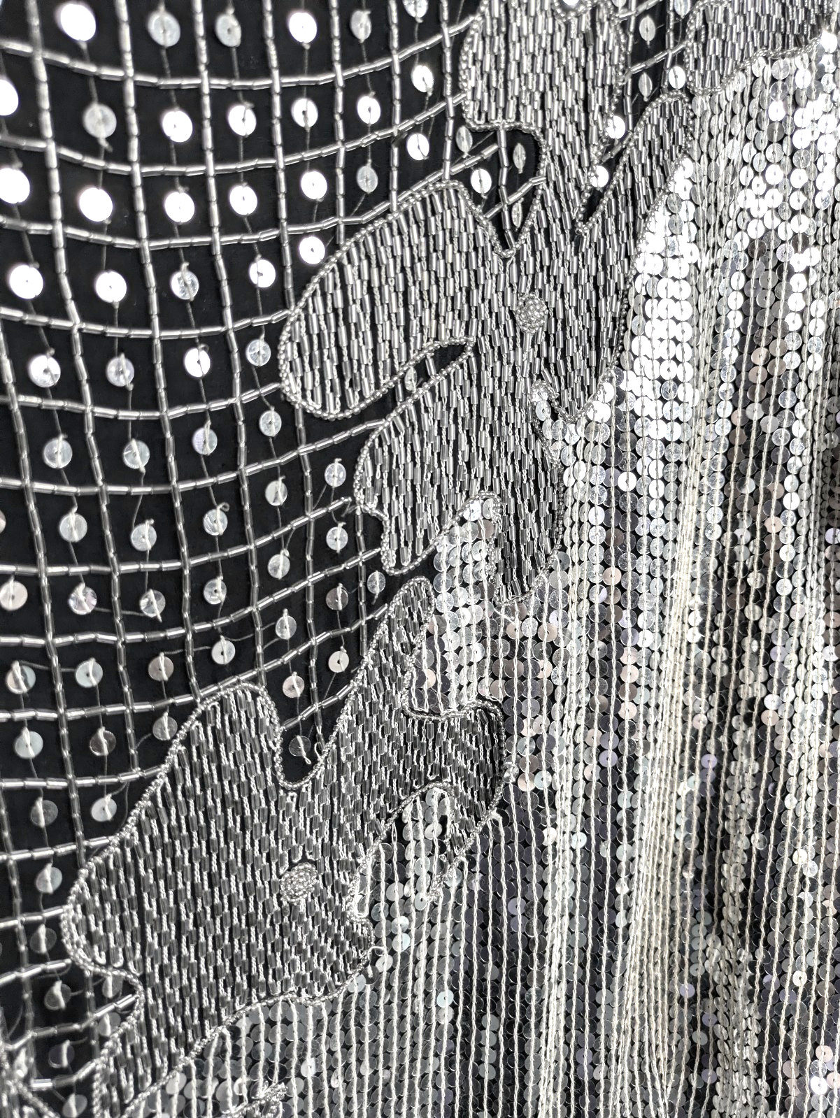 M L JUDITH ANN CREATIONS SILK SHIMMERY BLACK SILVER BEADED SEQUINS TOP VINTAGE