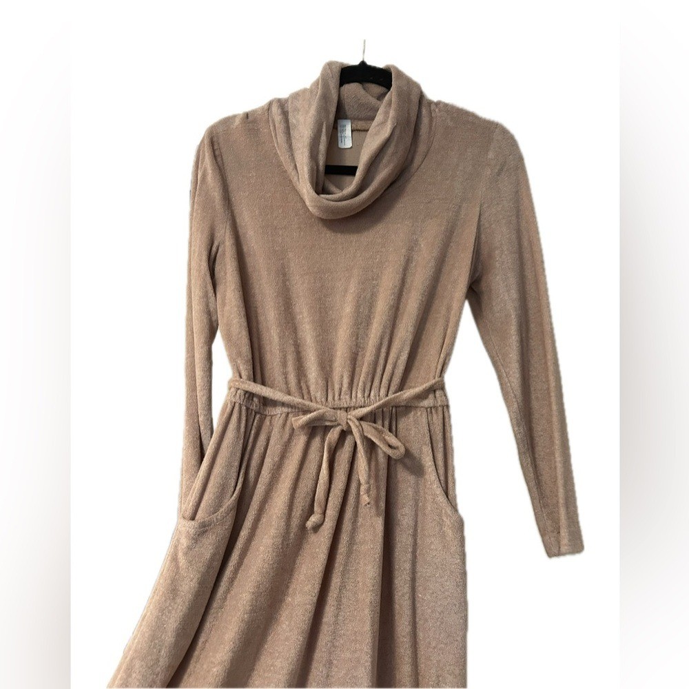 VTG. Cowl Neck Dress. Size 8.