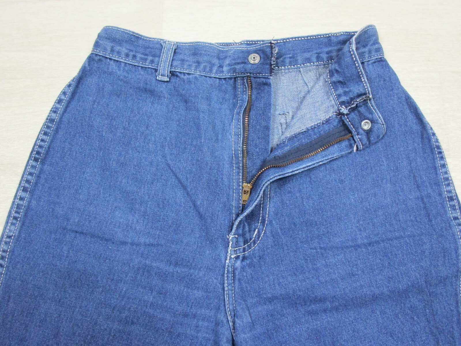 Vintage 70s Jeans Womens Sz 25 High Rise Straight Denim Raw Hem Embroidered Rose