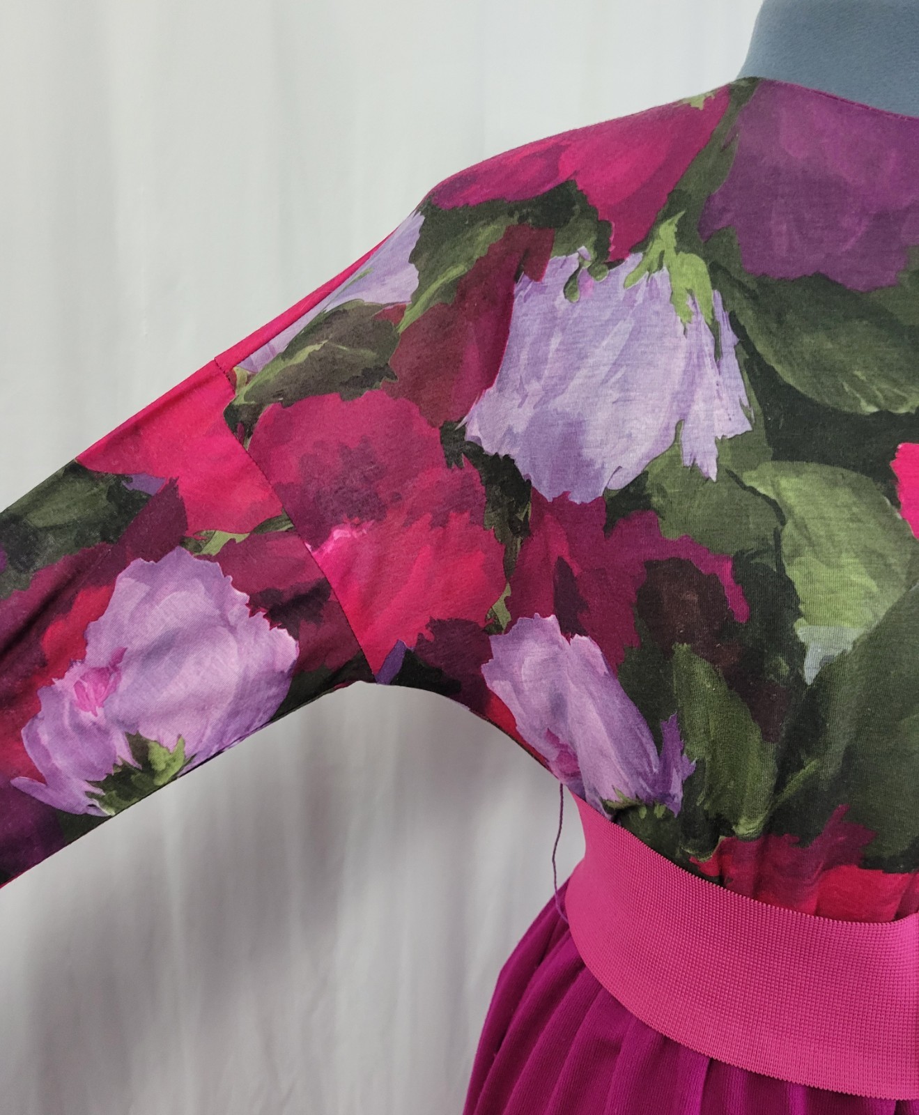 Vintage EJM Petites Pink/Purple/Green Floral Top w Magenta Skirt Size 6P
