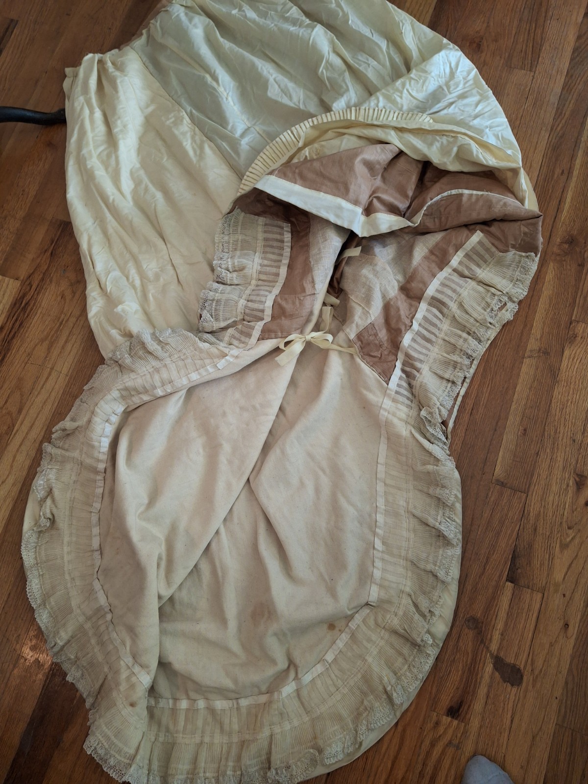 Vintage Victorian 1880s Ribbon Trim Bodice/Skirt Bridal Ensemble