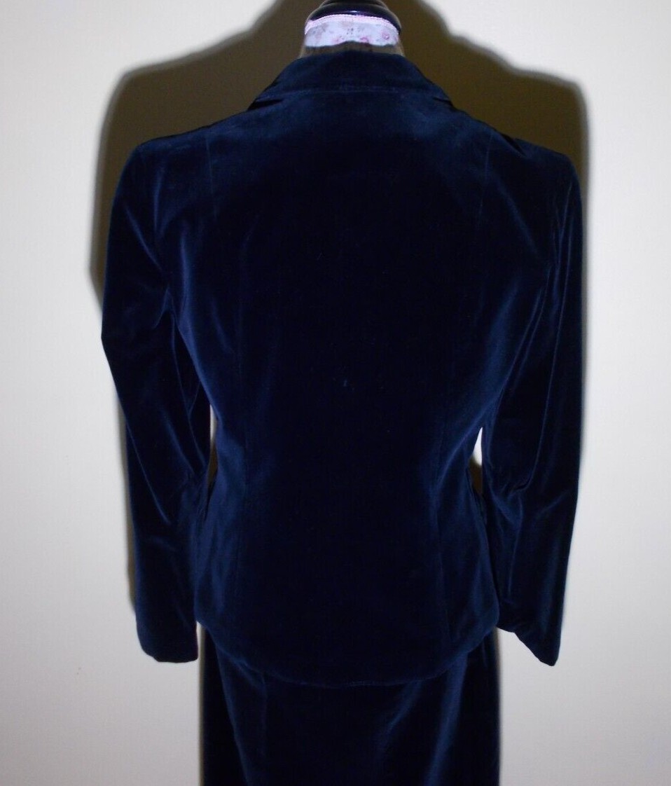 VTG Joyce Sportwear Velvet Skirt Suit Size S MADE IN USA Color Black EUC