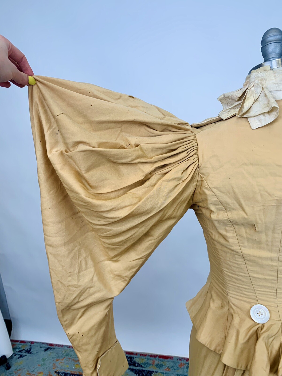 Antique Victorian 1890s Bodice & Skirt Set Tan Silk Leg of Mutton Sleeve AS IS