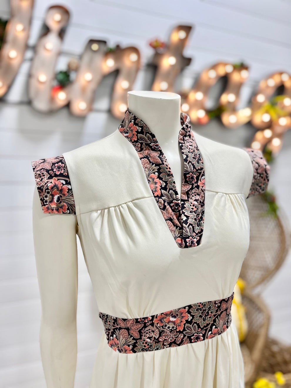 Vintage 70s Wild Floral Banded Waist Bohemian Mini Dress