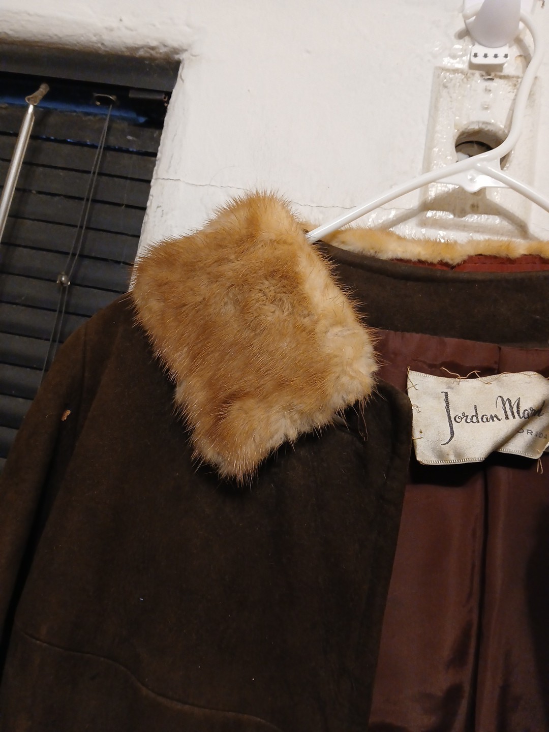 True Vintage Jordan Marsh Suede Leather Coat & Fur Collar Button Up Jacket Sz 16