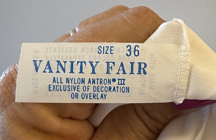 Vintage Vanity Fair White Mini Full Slip Sz 36 Nylon & Daisy Lace Lingerie NWOT