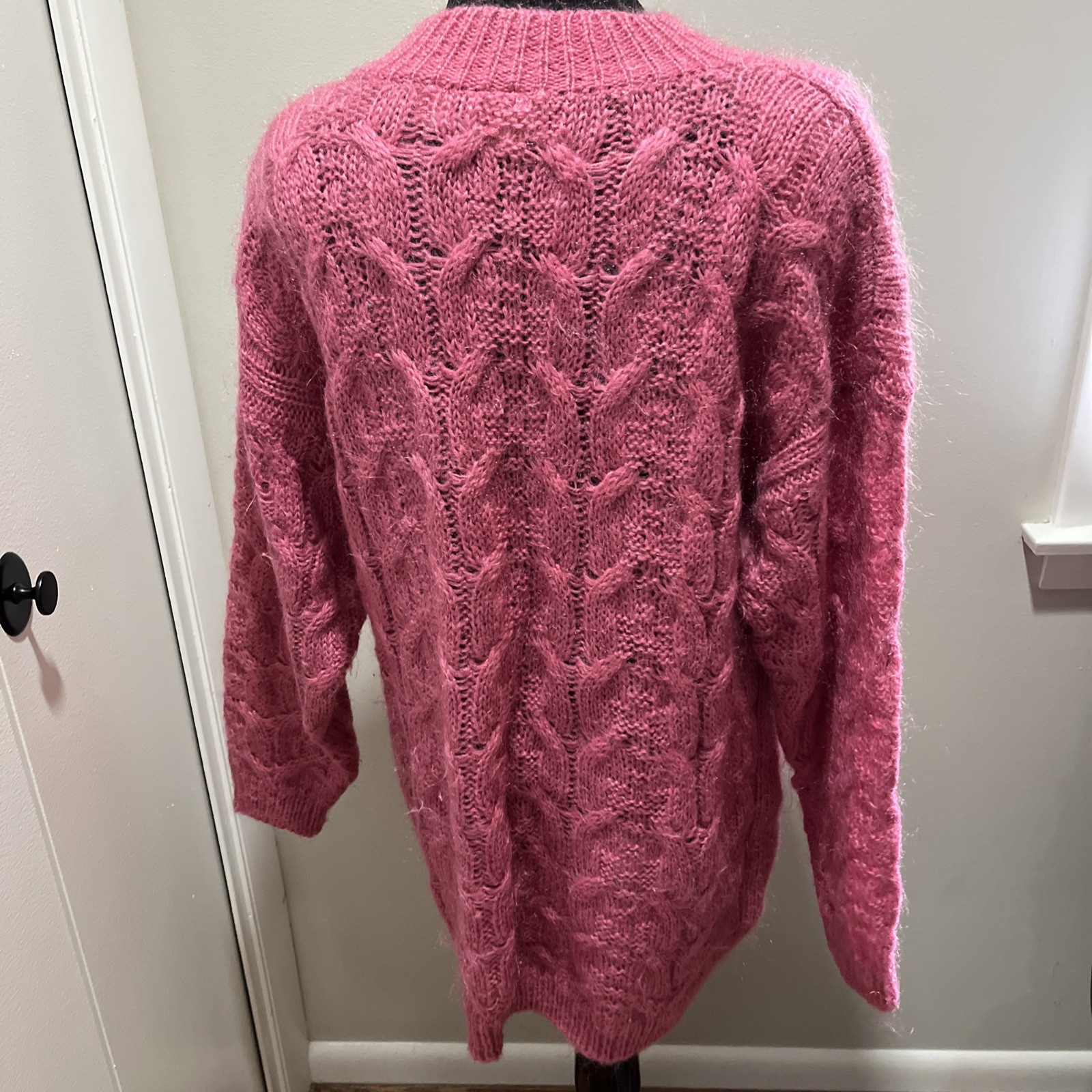 Vintage 80s 90s Tarazzia Pink Oversized Chunky Cable Knit Sweater Sz Medium Wool
