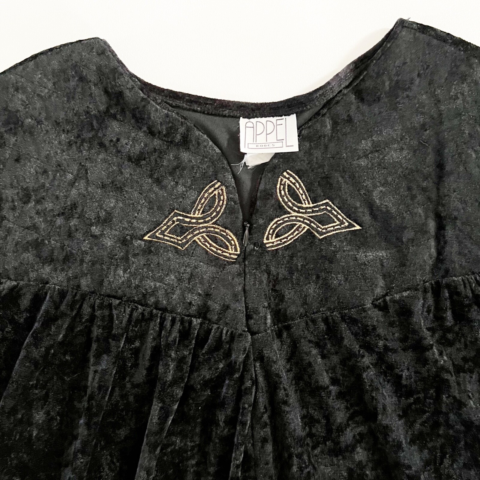 Vtg Appel Robe House Coat Blk Crushed Velvet Zip Quilted Chest Gold Pockets Sz L