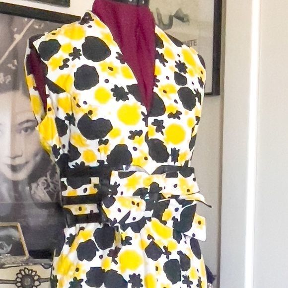 Sunny 1960’s Mod Yellow High Collar Abstract Flower Print Dress 2 Bow Belts VNTG