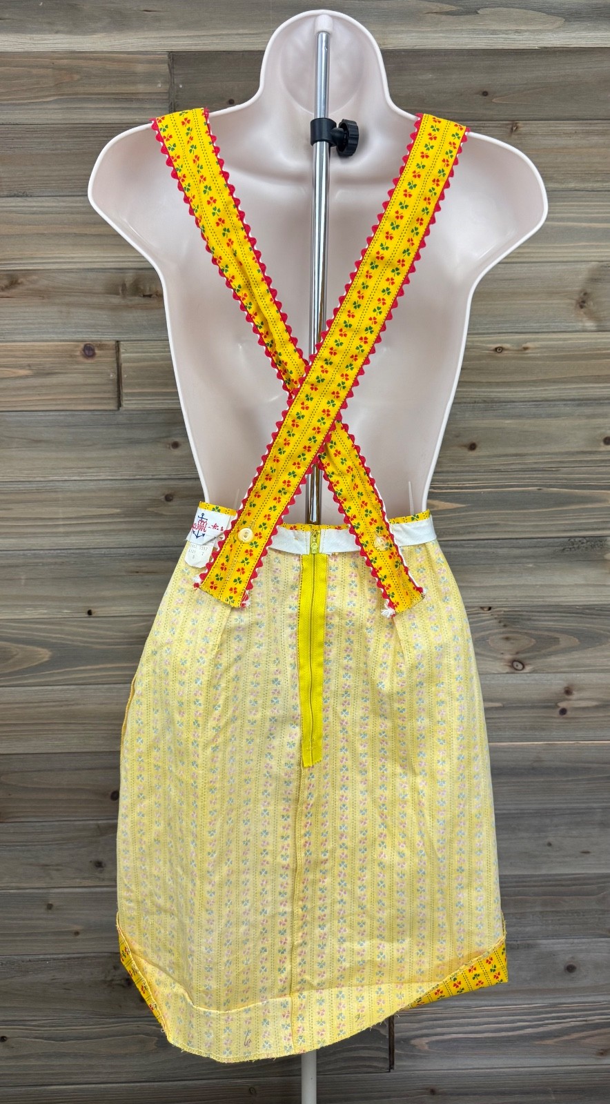 vintage 60’s pinafore mod dirndl suspender skirt rickrack trim novelty print