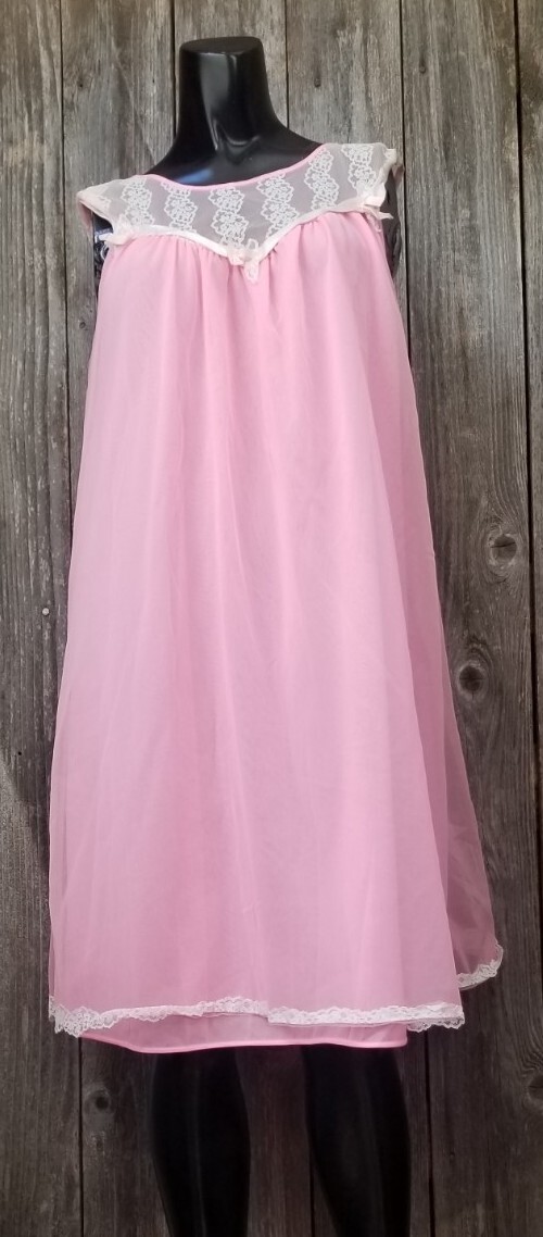 Vintage CHIC Lingerie Pink Lace Nightie Babydoll Nightgown Nylon Size S/M