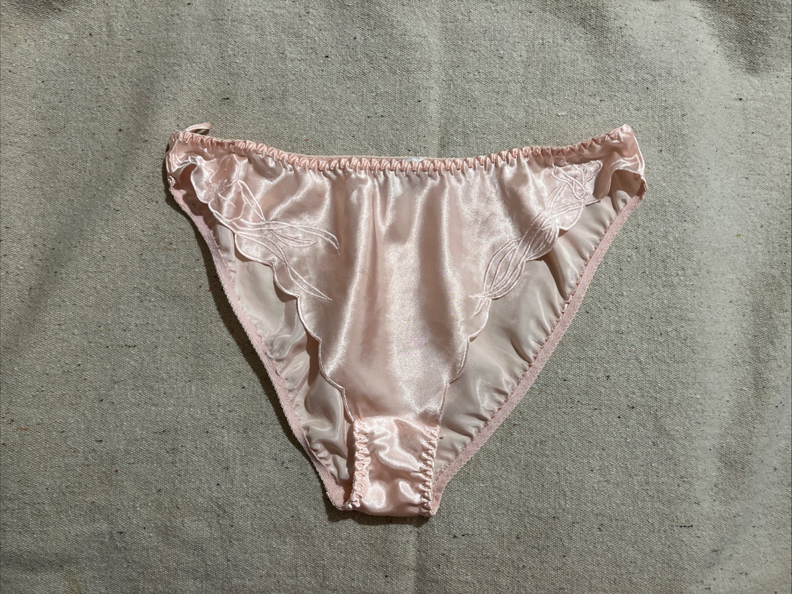 Vintage Morgan Taylor 90s Pink Shiny Satin Embroidered Sissy Shiny Panties M